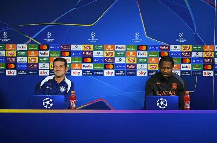 开云体育羽毛球直播 | 奥运级赛事 - 高清观看 - 开云体育网页版 独家报道